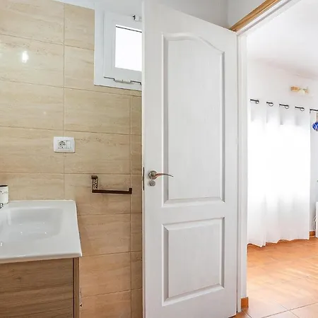 Holiday home Beautiful In With Wifi Fasnia